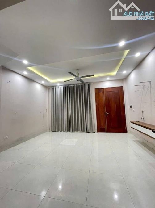 NHÀ ĐẸP TRUNG TÂM HÀ ĐÔNG – 5 TẦNG – GẦN PHỐ, GẦN CHỢ - 2