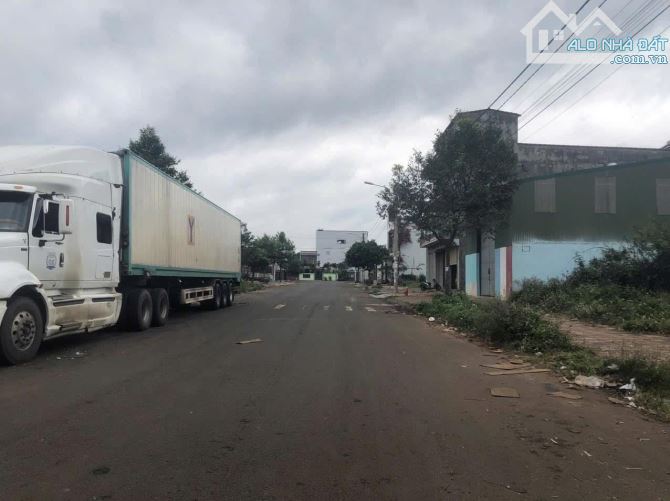 Đất đấu giá chợ ĐẦU MỐI Tân Hoà mặt tiền Rơ Chăn Y Ơn - 2