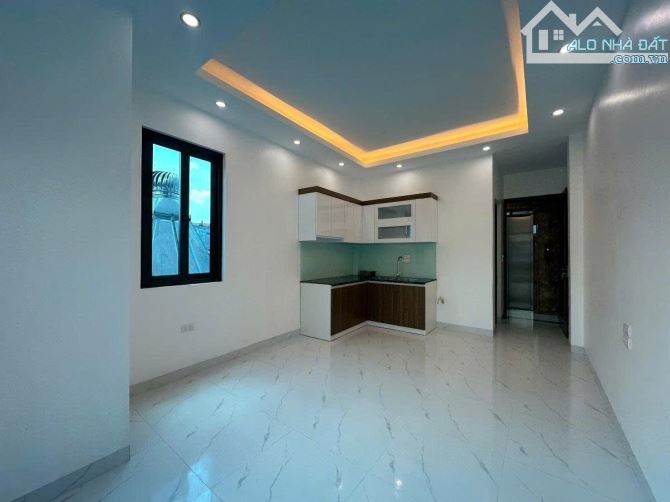 Bán Nhà Xây Mới Phân Khúc Hiếm Trung Tâm Ba Đình DT 45m2×6 Tầng Thang Máy Giá Rẻ - 2