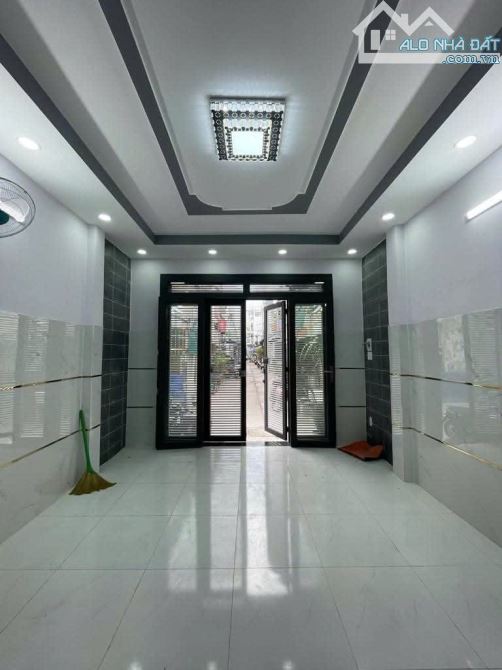 NHÀ MỚI ĐẸP SIÊU SIÊU HIẾM - GẦN CHỢ BÌNH TRỊ ĐÔNG - BÌNH TÂN - CHỈ 3.98 T THƯƠNG LƯỢNG - 2