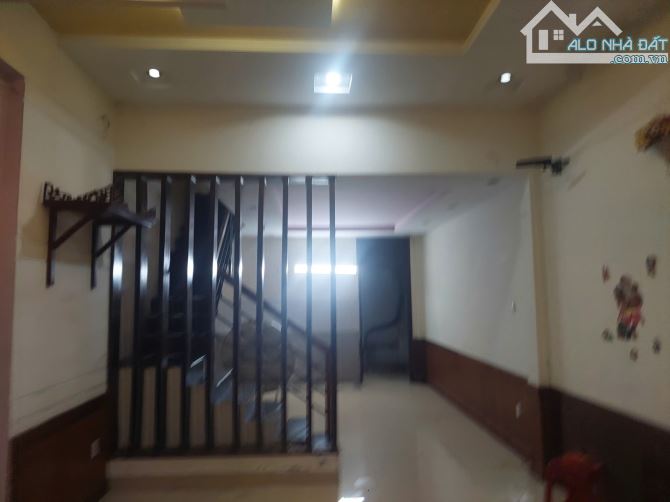 Bán nhà 2 tầng đường Lê Thị Út, Phường Tân Đông Hiệp 3PN vào ở ngay sổ riêng - 2