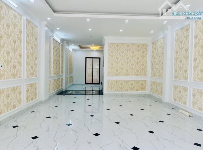 BÁN GẤP NHÀ ĐƯỜNG HOA CÚC, PHÚ NHUẬN GIÁ 6tỷ080/ 70m2 SỔ HỒNG RIÊNG - 2