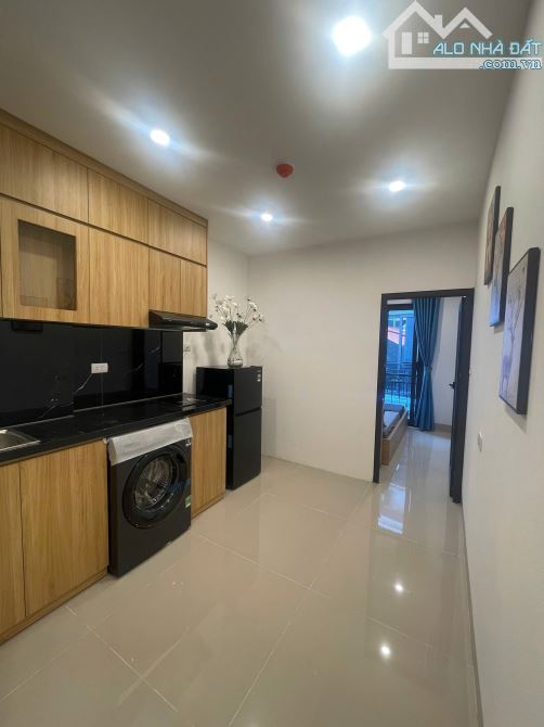Cho Thuê CCMN 72 Tôn Thất Tùng Đống Đa 30- 40m2 Studio 1N1K Ban Công Giặt Riêng Thang Máy - 2