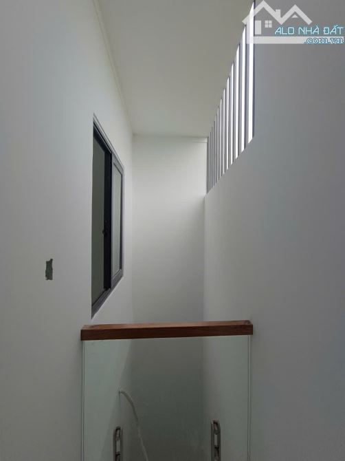 NHÀ GÁC LỬNG HOÀN THIỆN, CUỐI ĐƯỜNG ĐỒNG KHỞI, GIÁ CHỈ 400 TRIỆU NHẬN NHÀ - 2