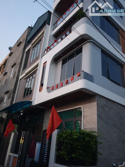 Mặt phố Trần Đại Nghĩa-Đại La,lô góc,2 mặt tiền lớn, giữ tiền, sinh lời, KD ngay - 2