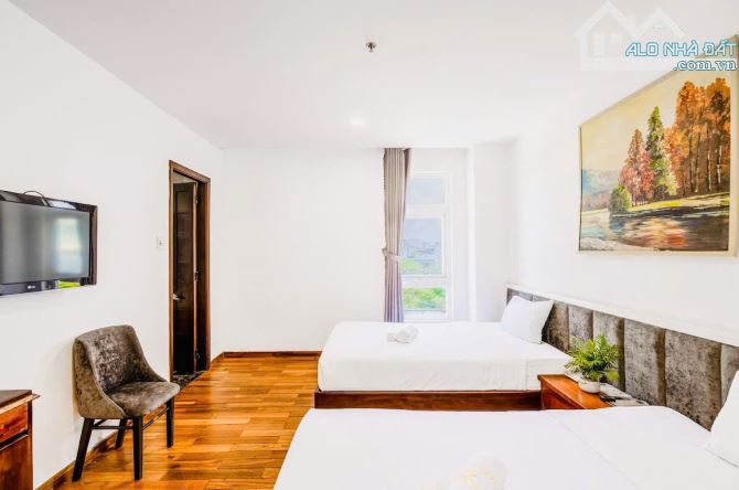 BÁN KHÁCH SẠN 10 TẦNG 2 MẶT TIỀN ĐƯỜNG ĐỐNG ĐA - GIÁ ĐẦU TƯ - 2