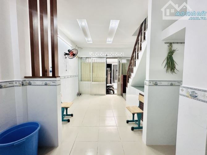 GẦN MẶT TIỀN ÂU CƠ - TÂN PHÚ - 22M2 - 2 TẦNG 2PN - GIÁ 3 TỶ - 2