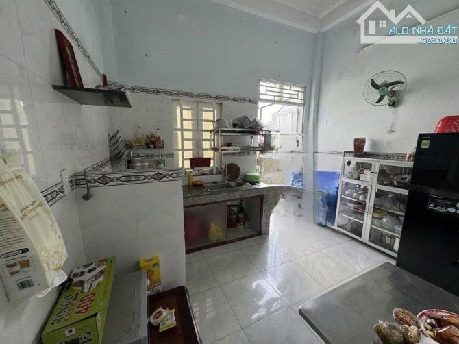 DIỆN TÍCH KHỦNG, SÁT BX MIỀN TÂY, HẺM XE HƠI 8M THÔNG, NGANG 5.7MX30M, 3 TẦNG, CHỈ 9 TỶ X - 2