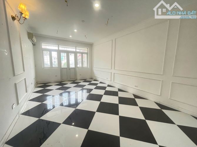 Bán siêu phẩm Kim Đồng - Hoàng Mai - Phân lô - Vỉe hè - Oto tránh, đỗ - Kinh doanh - 21.5 - 2