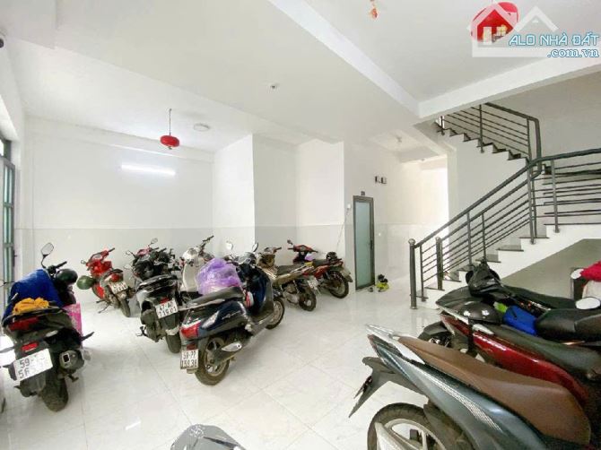 TOÀ CHDV NGAY TRƯỜNG HỌC TÂN TRỤ - GẦN SÂN BAY - NGANG HIẾM 8M - GIÁ HƠN 12 TỶ - 2