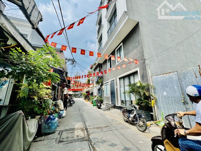Bán lô đất đẹp 65m2 ,đường xe tải quay đầu .Lý Phục Man ,Quận 7.Giá 5.6 tỷ. - 2