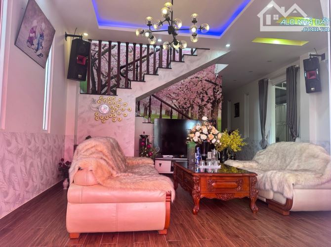 BÁN BIỆT THỰ LANGBIANG ĐÀ LẠT - 4PN, SÂN ĐẬU 3 Ô TÔ - 2