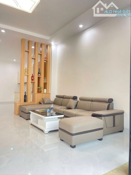 NHÀ LẦU SỔ RIÊNG THỔ CƯ CHỈ 1 Tỷ Hơn NHỎ XÍU - 2