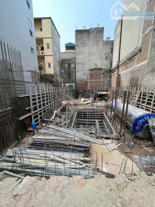 BÁN TÒA NHÀ 9TẦNG, 270M2 MT 9.5M – SIÊU PHẨM VÍP CẦU GIẤY - MẶT TIỀN QUYỀN LỰC - 2