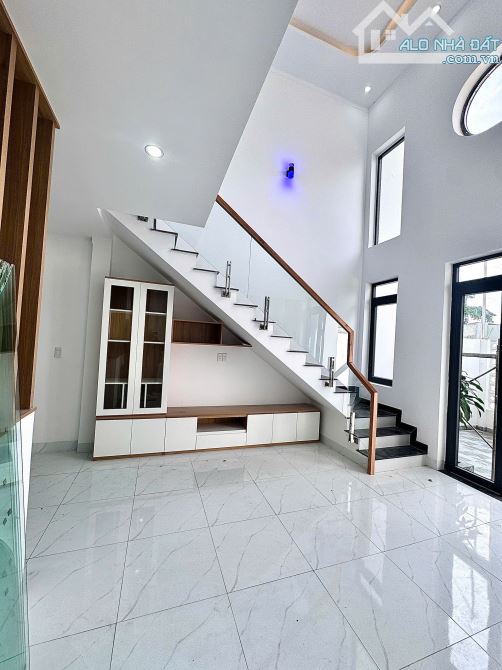 ✨ CƠ HỘI SỞ HỮU TỔ ẤM ƯỚC MƠ VỚI GIÁ TRONG TẦM TAY - NHÀ CẤP 4 GÁC LỬNG 🏡 - 2