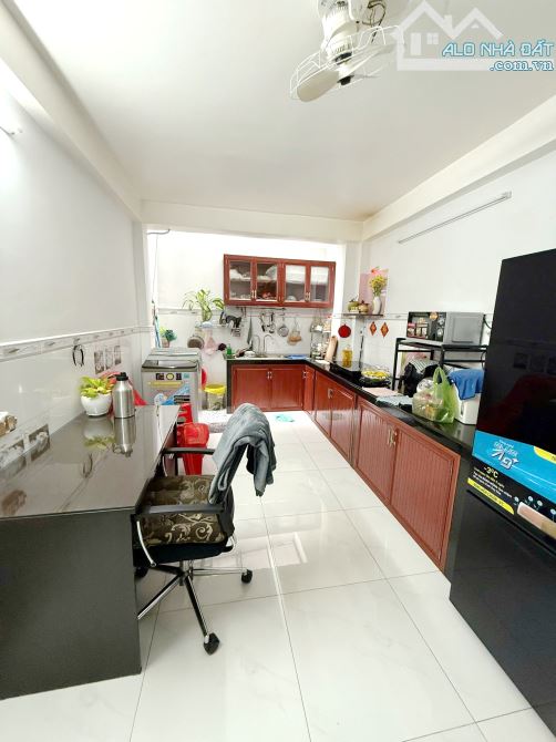 Nhà 5 tầng hẻm thông, xe Tải đậu sát nhà đường Nguyễn Duy P10.Q8. Giá 5,98 tỷ TL - 2