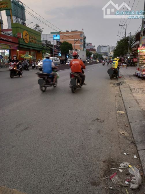 BÁN ĐẤT HẼM XE HƠI TỚI ĐẤT,ĐƯỜNG HUỲNH TẤN PHÁT,PHÚ MỸ QUẬN 7, 200M2(10X20)-GIÁ 10 TỶ - 2