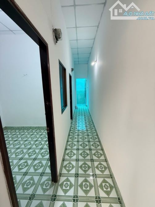 Bán nhà Trường Chinh, Tân Phú  2 tầng 40m2, hẻm 4m, sổ nở hậu hoàn công đủ, 3.x tỷ - 2
