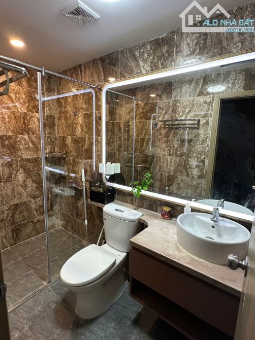 HIẾM- Bán căn chung cư Samsora- Vạn Phúc– Hà Đông, 81m 2PN giá 5.4tỷ, full đồ - 2
