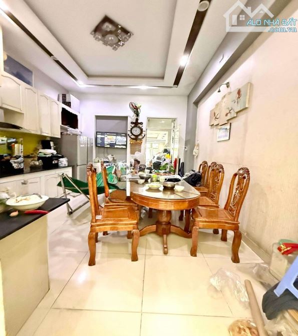 Chỉ hơn 8 tỷ có nhà HXH Đường số 14, P8, Quận Gò Vấp, 83m2, 4 tầng, 5PN, đẹp ở ngay. - 2
