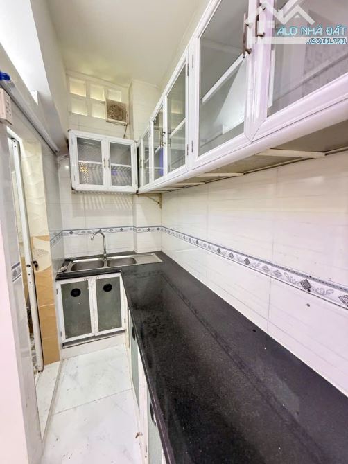 NHÀ 3 TẦNG CHỢ GÒ VẤP - HẺM THÔNG - NHÀ ĐẸP LUNG LINH - DTSD: 63M2 - NHỈNH 3 TỶ - 2