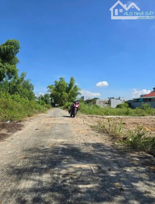 📌📌📌LÀM VIỆC TRỰC TIẾP GIÁ TỐT !!!bán lô đất 2 mặt tiền đường, Hòa tiến - 2