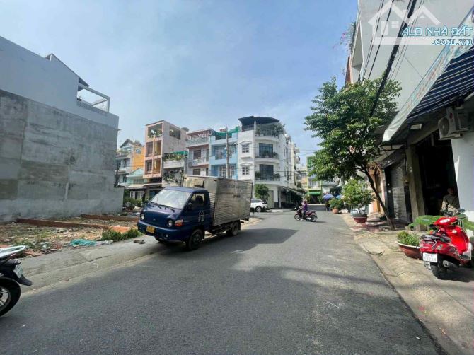 Bán đất hẻm 110 đường Bà Hom, P.13, Q.6, DT 4.5 x 17m, giá 8.5 tỷ - 2