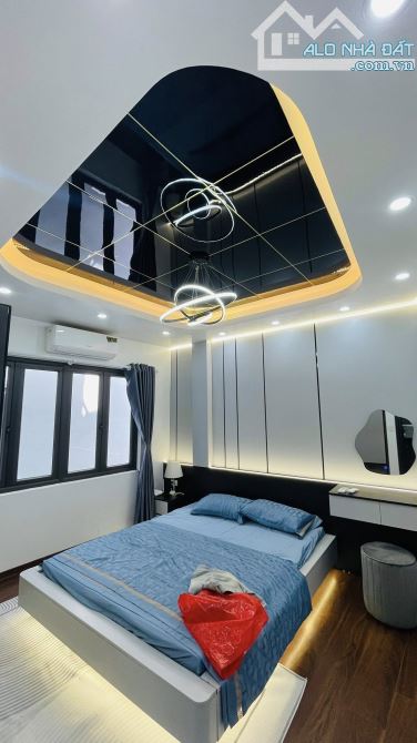 Hàng đẹp giá rẻ bay cực nhanh - Núi Trúc - 2