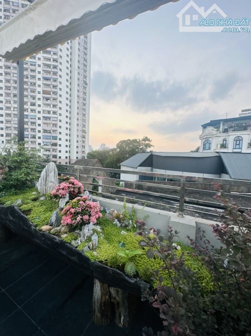 Bán nhà riêng tại Linh Đàm, 50m, 5 tầng, ô tô đỗ cửa. 14 tỷ - 2