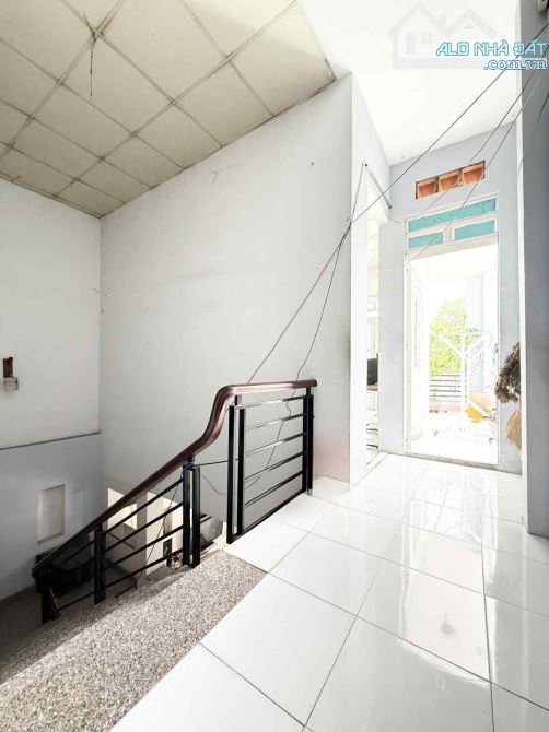NHÀ 2 TẦNG 80M2 NGANG HƠN 5 MÉT Ô TÔ CÁCH 10M GẦN LÊ THỊ RIÊNG QUẬN 12 - GIÁP GÒ VẤP. CHỈ - 2