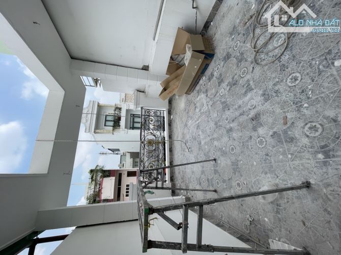MẶT TIỀN CHỢ HỒ TRỌNG QUÝ Q6 - 4x16M - 3 TẦNG MỚI TINH 🌻 - 2