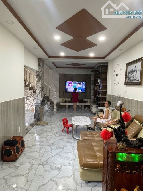 💥💥BÁN NHÀ ĐẸP 2TẦNG  – NỞ HẬU TÀI LỘC – SÁT MẶT TIỀN PHAN VĂN HỚN – Q12  🌹C29AFB.65 –CH - 2