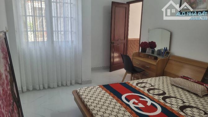 BÁN GẤP NHÀ Hẻm 7m ĐƯỜNG SỐ 7, Tân Bình, 4x11, 4 Tầng, Giá 8 tỷ hơn. - 2