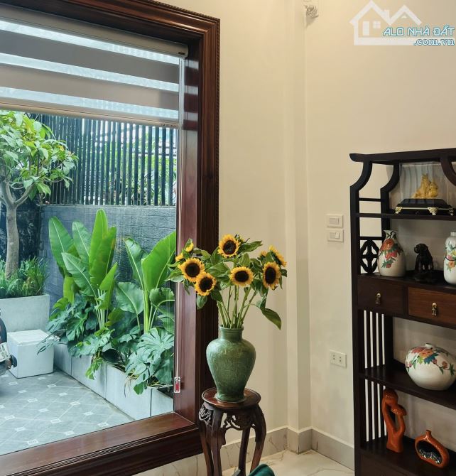 Nhà đẹp Chu Huy Mân 145X6T, MT 6.5m, TM, ngõ thông, NT cao cấp, giá tốt 28.5 tỷ. - 2
