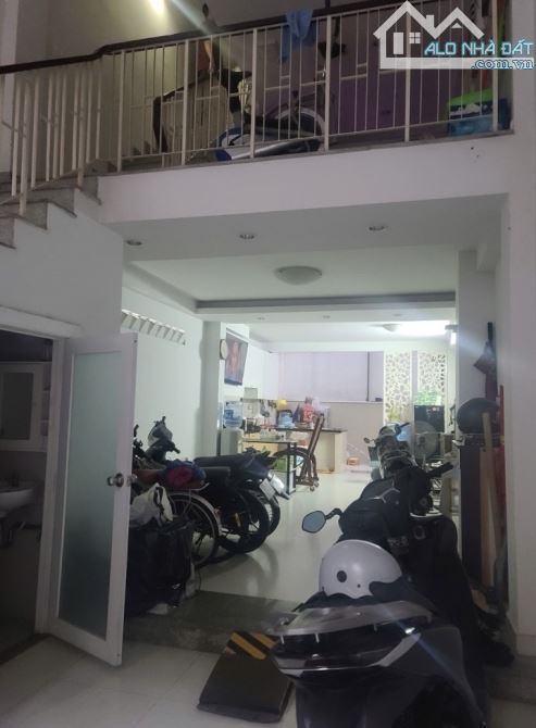Bán Nhà Riêng Nguyễn Hồng Đào - Tân Bình- HXH Thẳng 1 Trục - 2