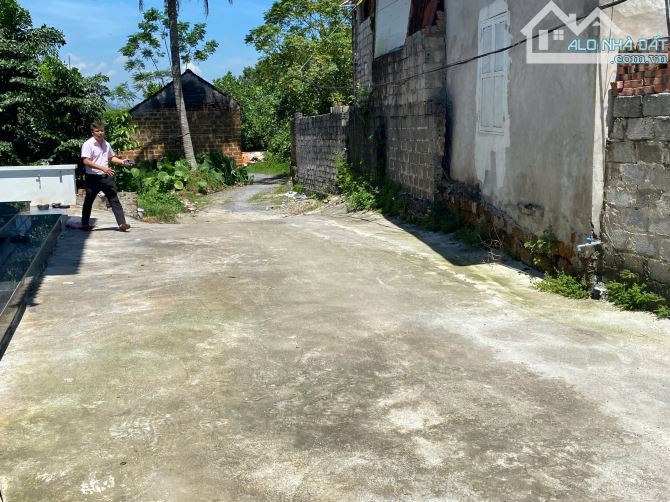 Bán mảnh đất 2206m2 gần trường Tân Tiến-Xuân Mai, Mt 90m lên full thổ cư phân lô cực đẹp - 2