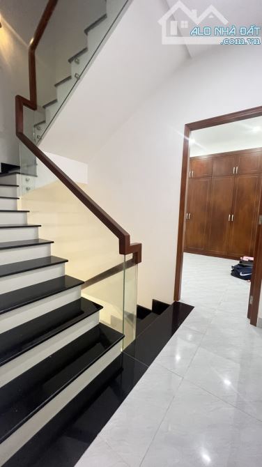 🏫🏫VÀI BƯỚC RA MẶT TIỀN -TRẦN HƯNG ĐẠO -QUẬN 5 -4TẦNG ĐẸP -50M(4X12,5)-CHỈ 8,68TỶ . - 2