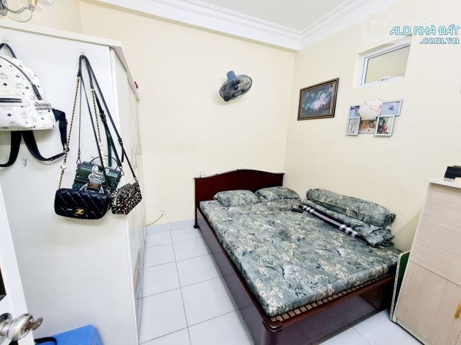 TAM TRINH , 34M2 , 3 GÁC ĐỖ CỬA , MẶT TIỀN 4M, THOÁNG TRƯỚC SAU , GẦN PHỐ , 6,5 TỶ - 2