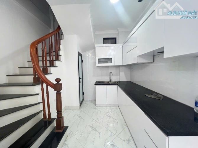 Phúc Lợi - Gần ô tô tránh - Tiện ích bao quanh chỉ 5 tỷ - 2