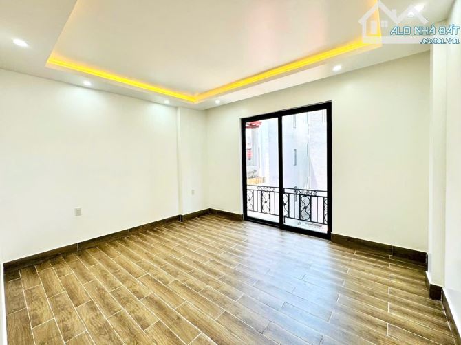 2 căn siêu phẩm - Chợ Hàng Cũ - Ô tô đến tận cửa 3 Tỷ 400 - 2