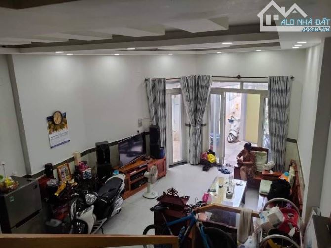 BÁN GẤP NHÀ HẺM XE HƠI QUAY ĐẦU ĐỖ NHUẬN , 90M2 , 4 x 23 ,TRỆT 2 LẦU, 4PN . GIÁ NHỈNH 6TỶ - 2