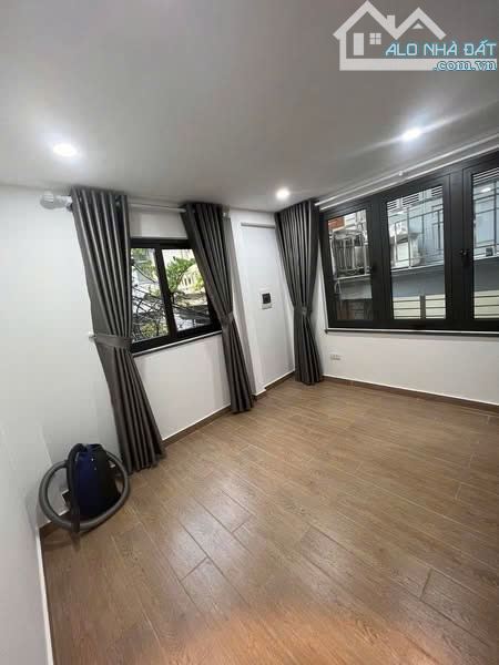 Cho thuê nhà nguyên căn ngõ 856 Minh Khai, Thanh Lương, Hai Bà Trưng. DT 10m x 5 tầng, - 2