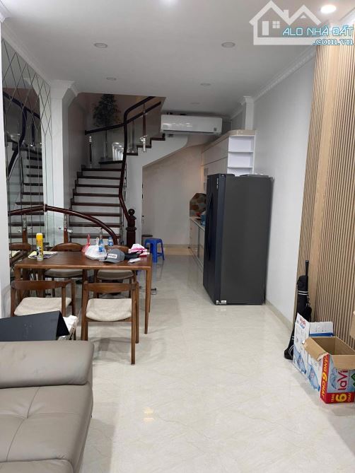 NGÕ 162 NGUYỄN VĂN CỪ-LONG BIÊN NGÕ RỘNG Ô TÔ VÀO NHÀ-GẦN CẦU CHƯƠNG DƯƠNG - 2