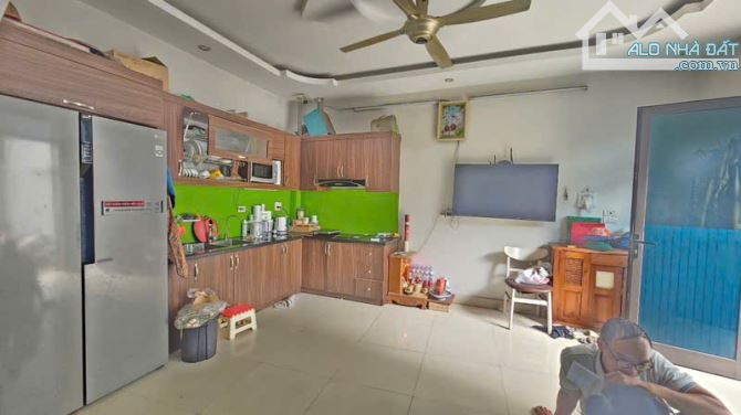 Bán nhà Thạch Bàn - 42m2 - Cách ô tô 5m - 5.8 tỷ - Gần hồ - 2