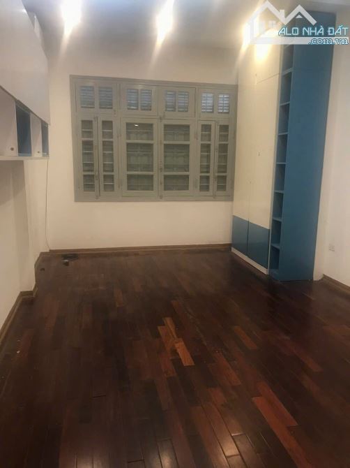 Cho thuê nguyên căn Ngõ 124 Nguyễn Xiển, Hạ Đình, Quận Thanh Xuân. DT 35m x 5 tầng, giá - 2