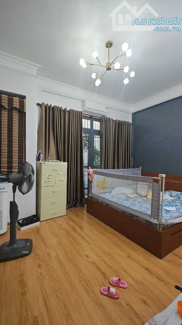 Bán Gấp Nhà 4T Vĩnh Khang 37m2 giá hơn 5,83ty , Gần Chợ Trường Uỷ Ban - 2