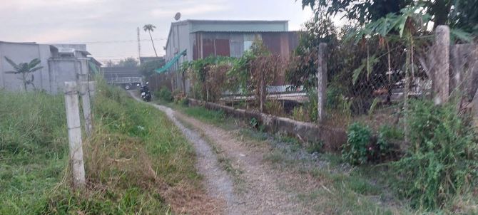 Bán 2,4 ha đất đường Quốc Lộ 22B xã Cẩm Giang Gò Dầu Tây Ninh, DT: 24000m2. - 2