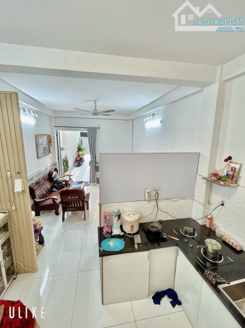 BÁN NHÀ 4 TẦNG - SÁT MẶTTIỀN - HẺM 6M  -  GẦN VÒNG XOAY PHÚ LÂM - 61M2  - 6 TỶ XÍU - 2