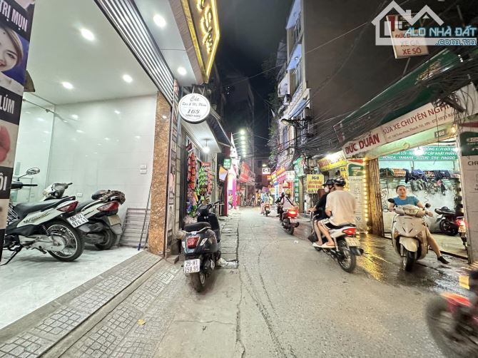 Bán căn hộ DV phố Triều Khúc, mặt tiền 9m, 7 tầng thang máy,dòng tiền khủng, 100m2, 20.9tỷ - 2