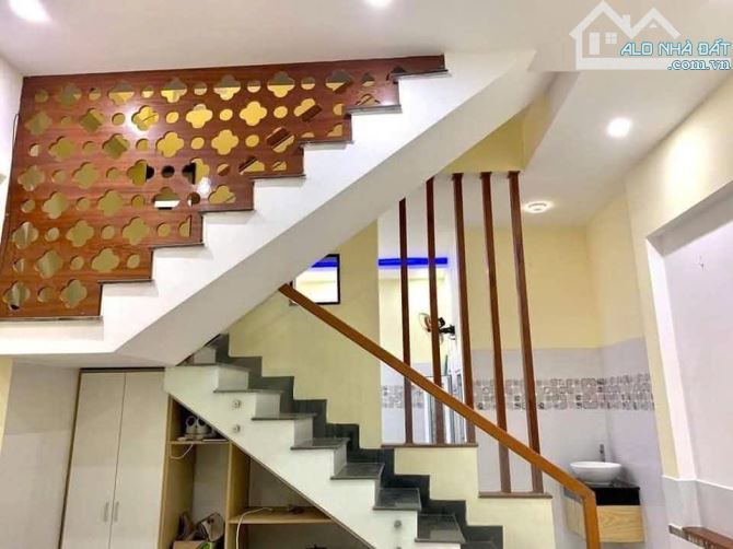 Cho thuê nhà 3 tầng kiệt Trần Quý Cáp, Hải Châu - 2